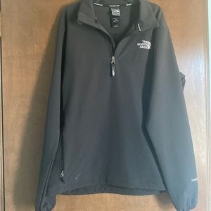 The North Face lightweight Apex 1/4 zip Like New